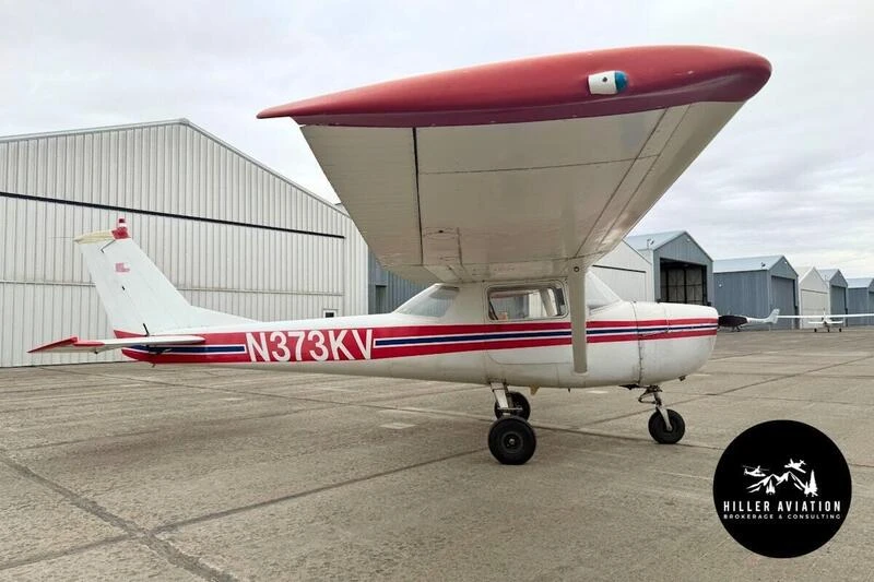 Cessna 150F image 3